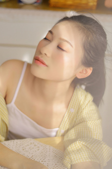 《丰满的女邻居》韩国电影大